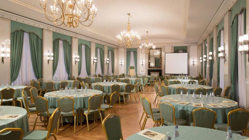Hotel-Quirinale-Roma-meeting-Sala-Verdi-Cabaret-style
